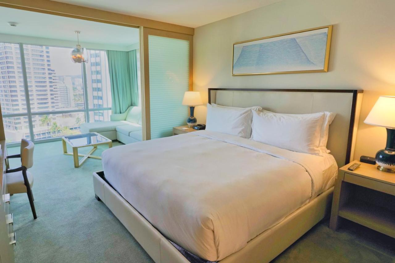 The Ritz-carlton Residences, Waikiki Honolulu