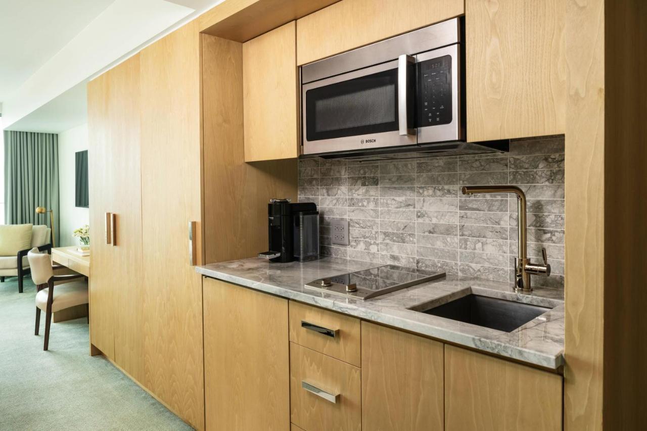The Ritz-carlton Residences, Waikiki Hotel 5*