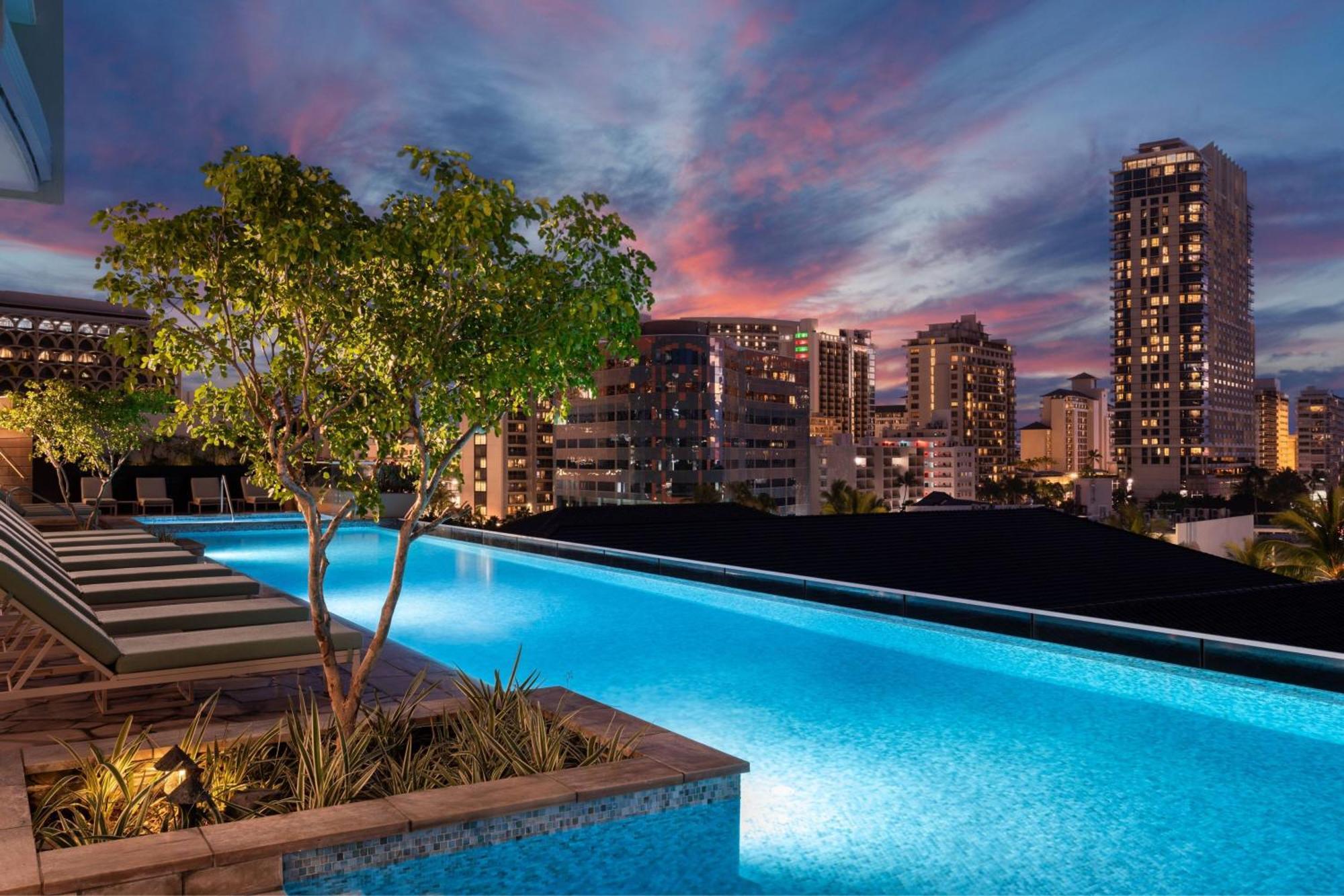 The Ritz-carlton Residences, Waikiki Hotel 5*