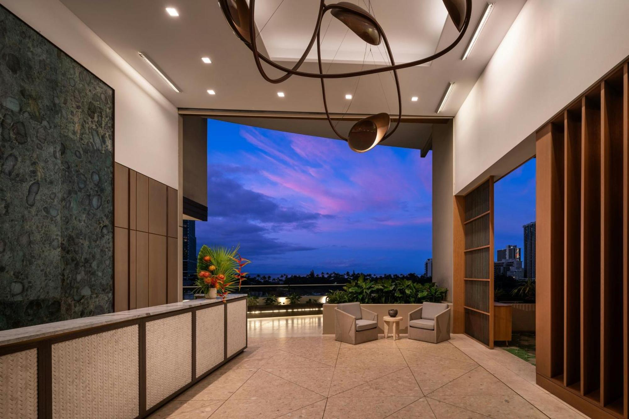 The Ritz-carlton Residences, Waikiki Hotel 5*