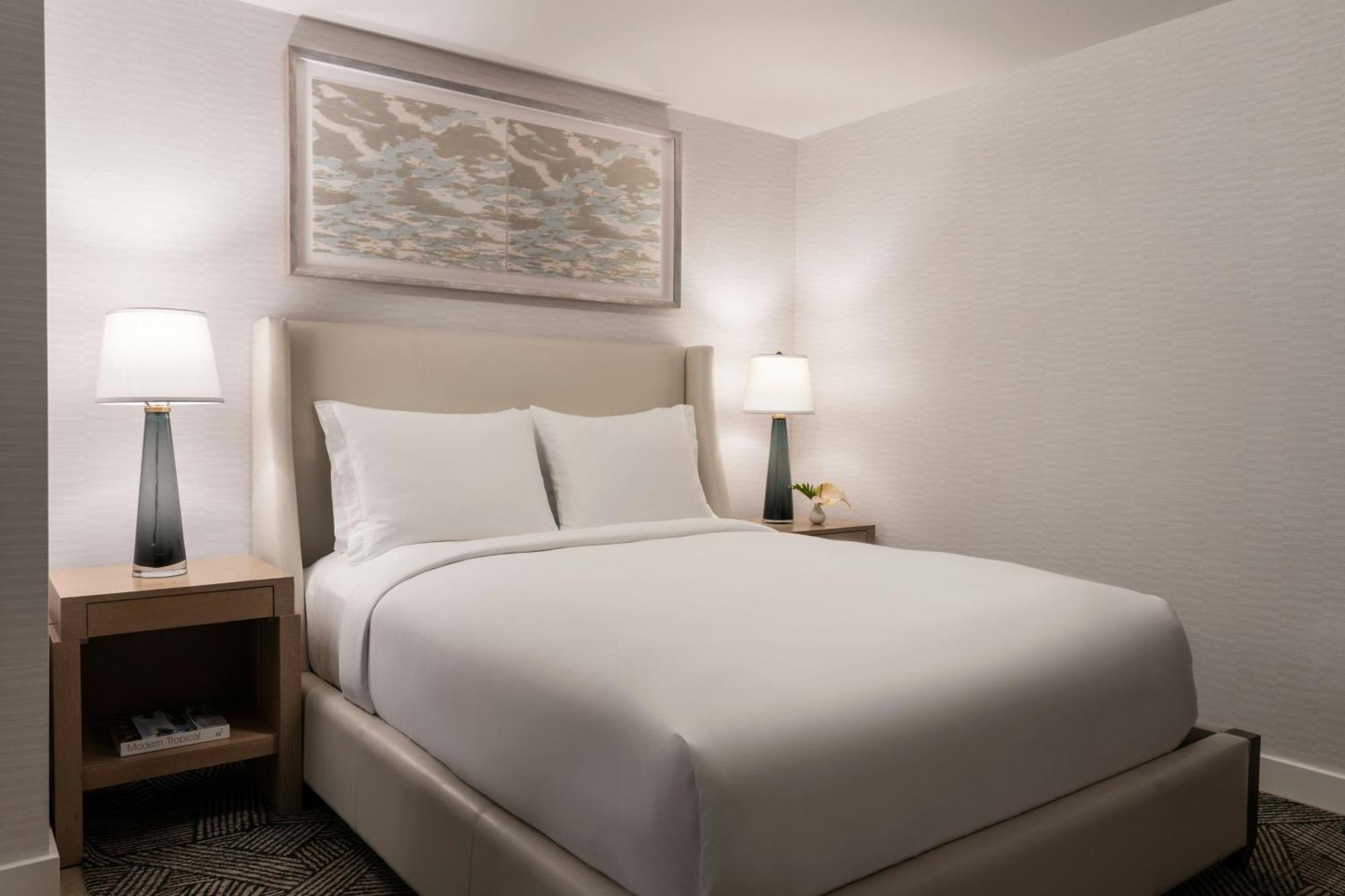 The Ritz-carlton Residences, Waikiki Honolulu
