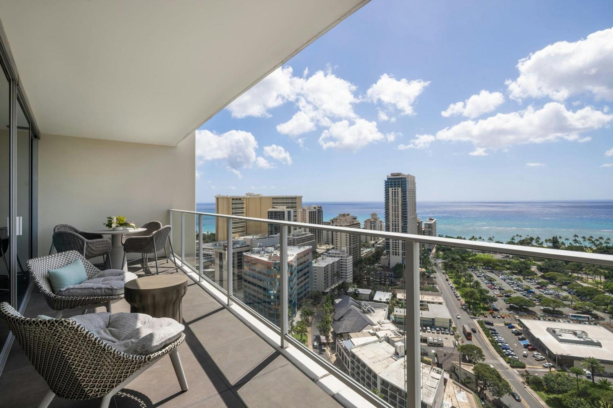 The Ritz-carlton Residences, Waikiki Hotel