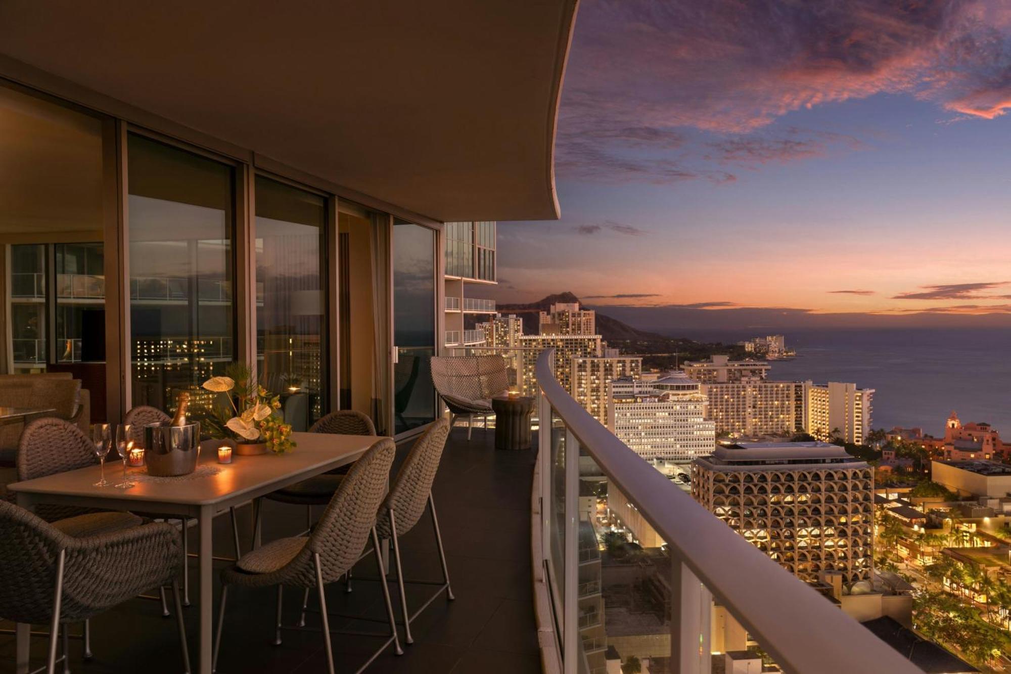 The Ritz-carlton Residences, Waikiki Honolulu